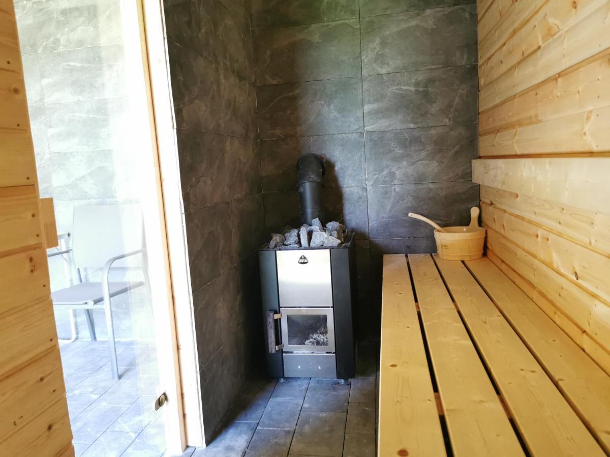 Domki Black Pearl Mielno Basen Sauna Jacuzzi Екстер'єр фото